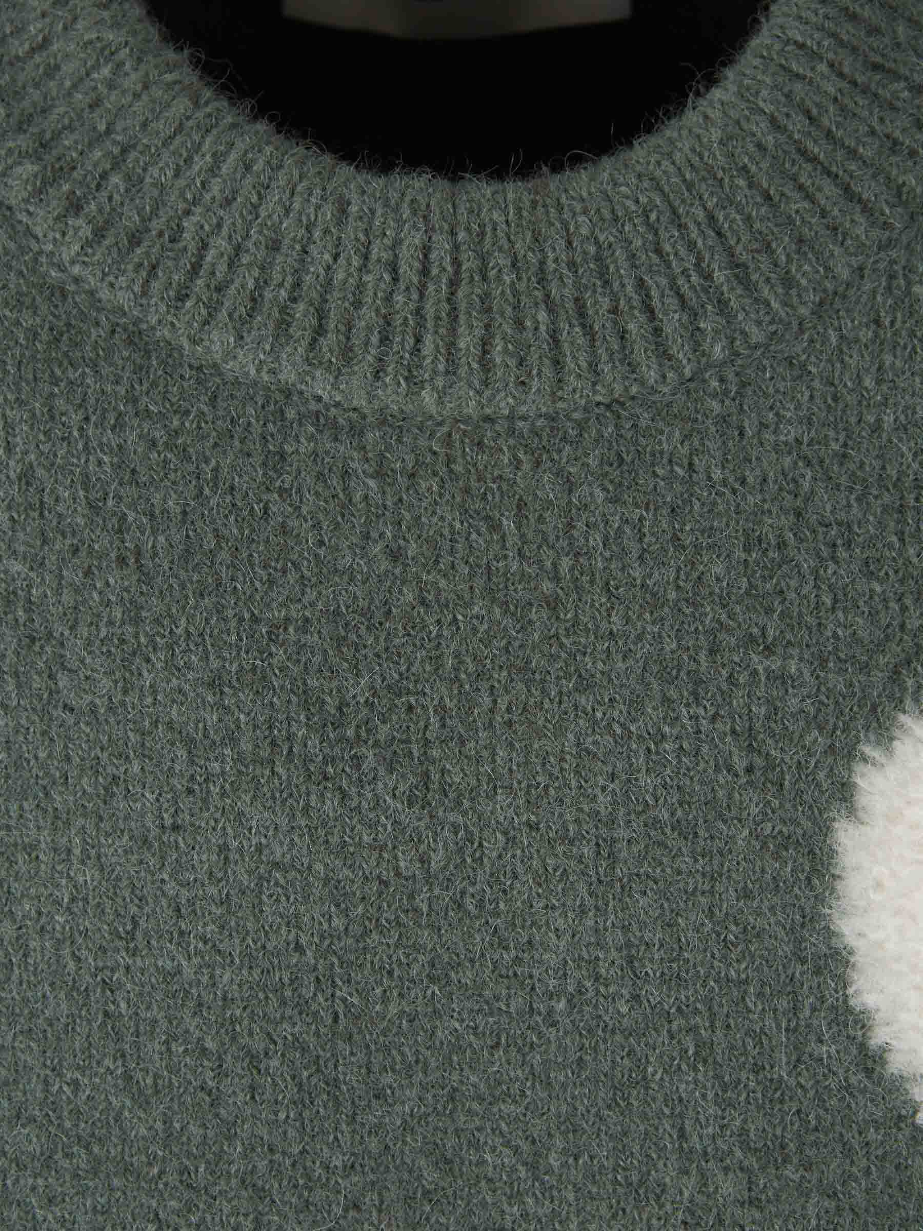 Marika - Herzbestickter Damenpullover