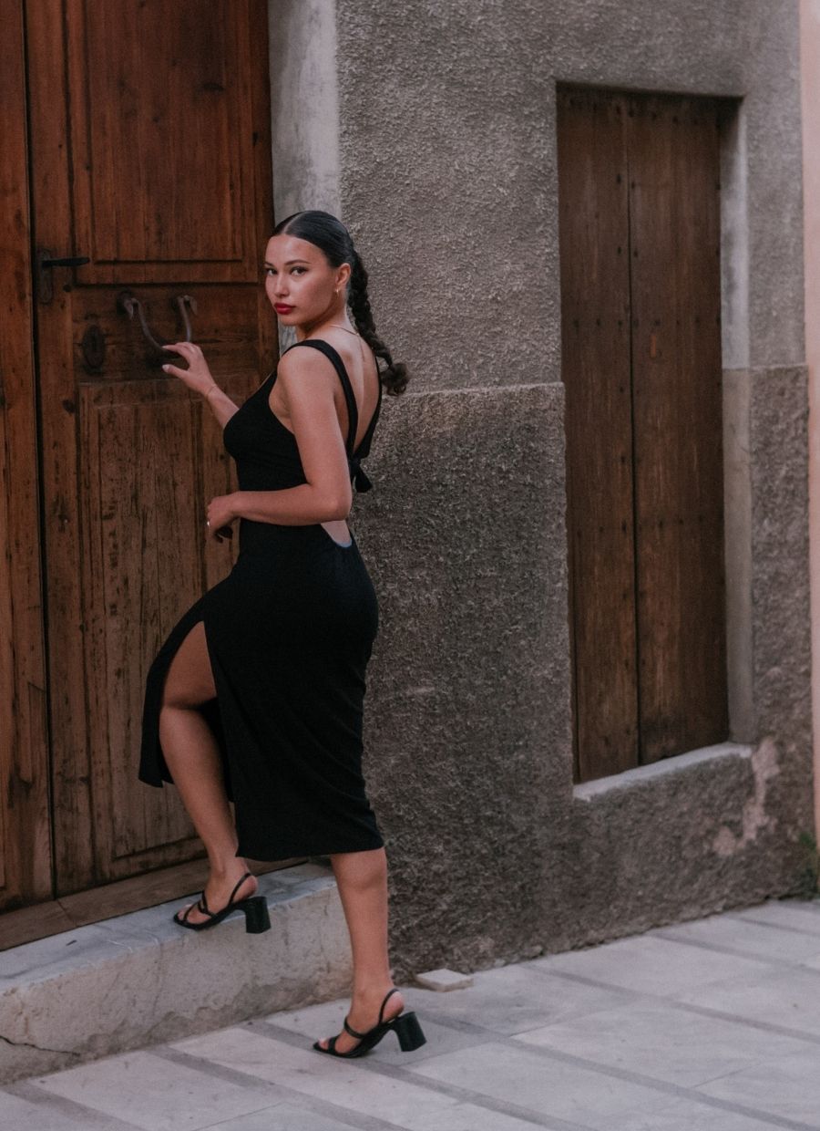 Ada – Schwarzes Francesca-Kleid 8