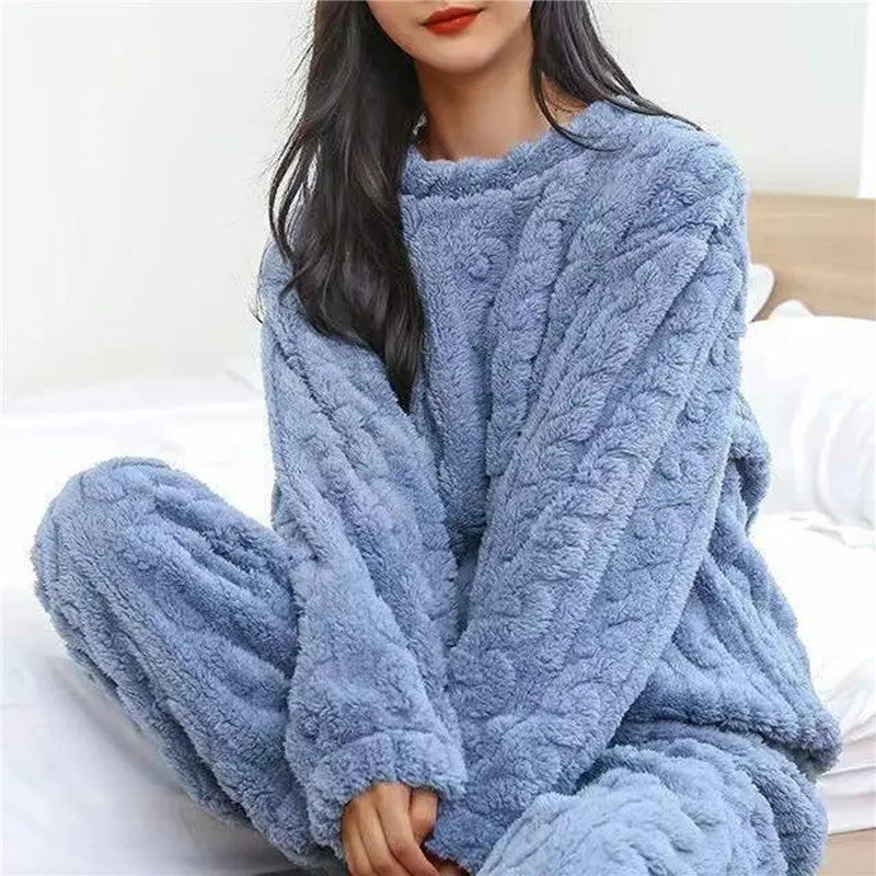 Aisha – Damen Fleece Pyjama Set Gemütlich & Warm Blau