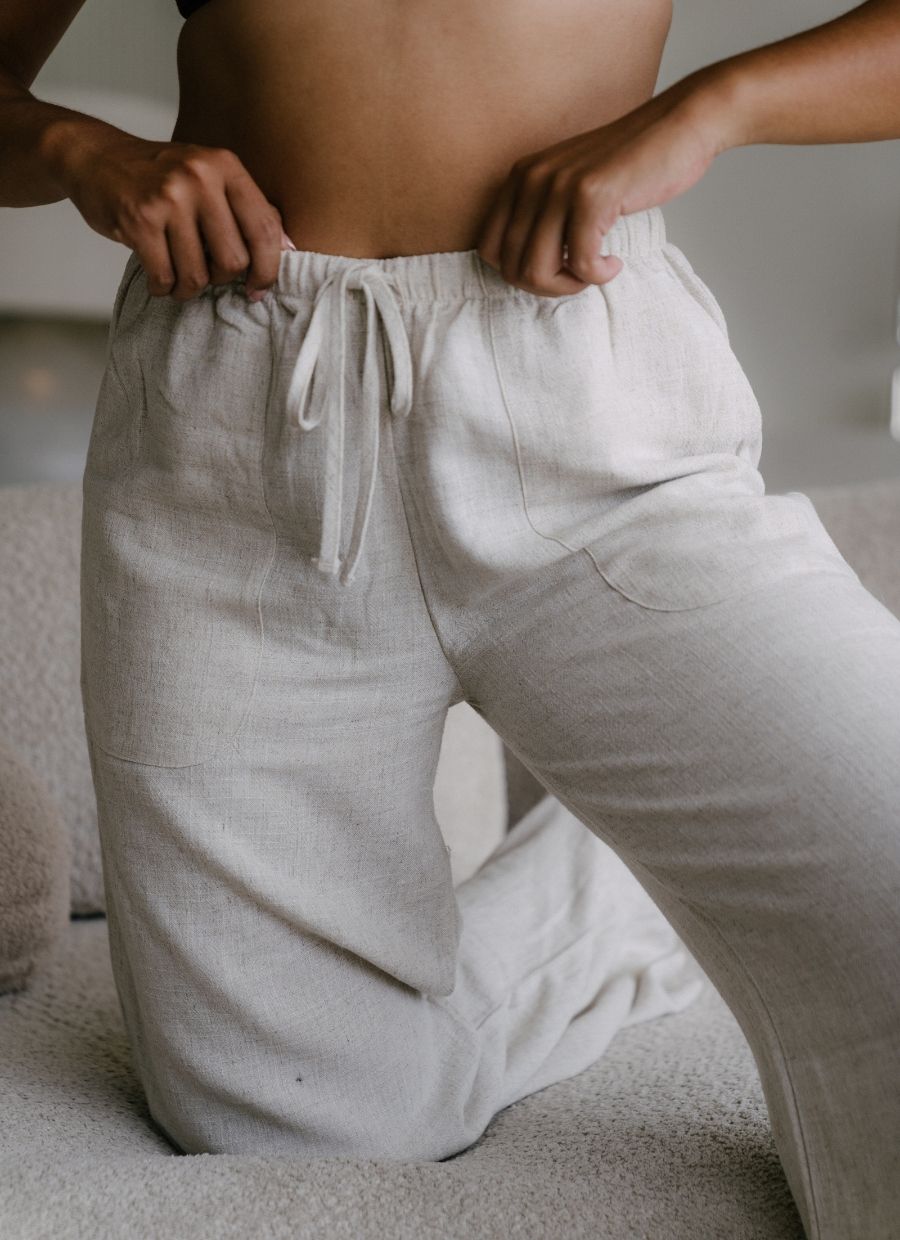 Alexandra – Beigefarbene Leinenhose Selma 6