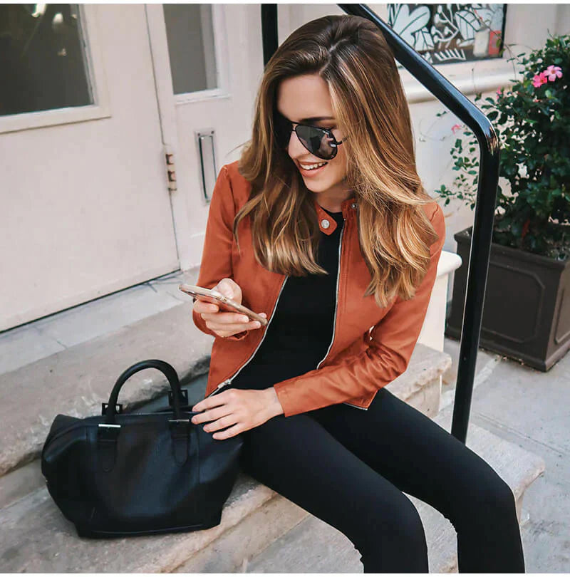 Karina – Stylische Damenjacke Modern Lässig