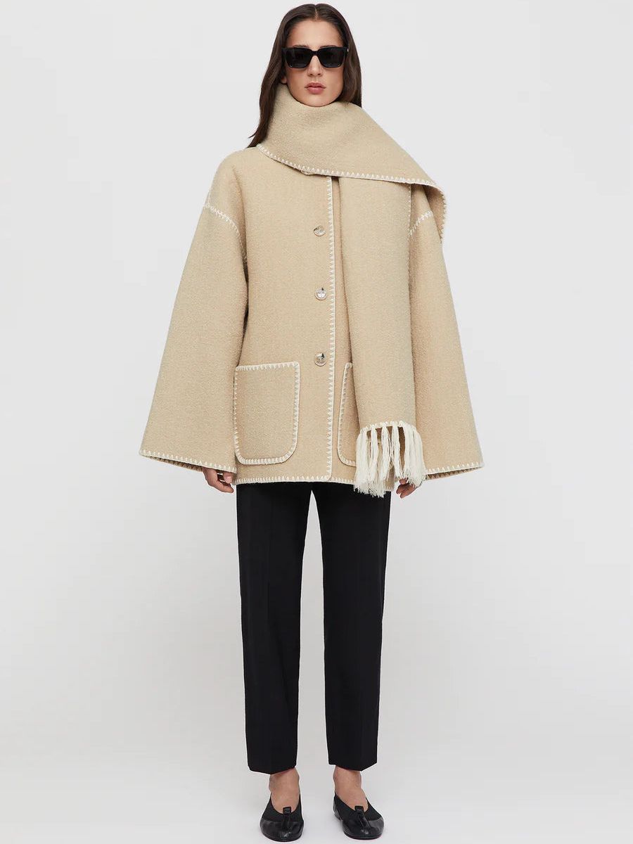 Beatrice – Warme Damen Jacke mit Schal Kragen Beige