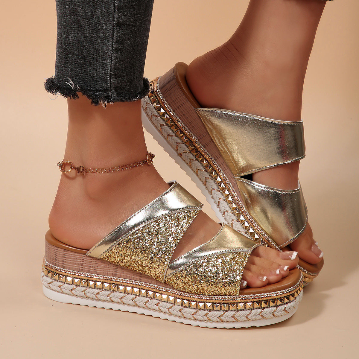 Charlotte- Damen Glamouröse Wedge Pantoletten mit funkelndem Strassbesatz 4