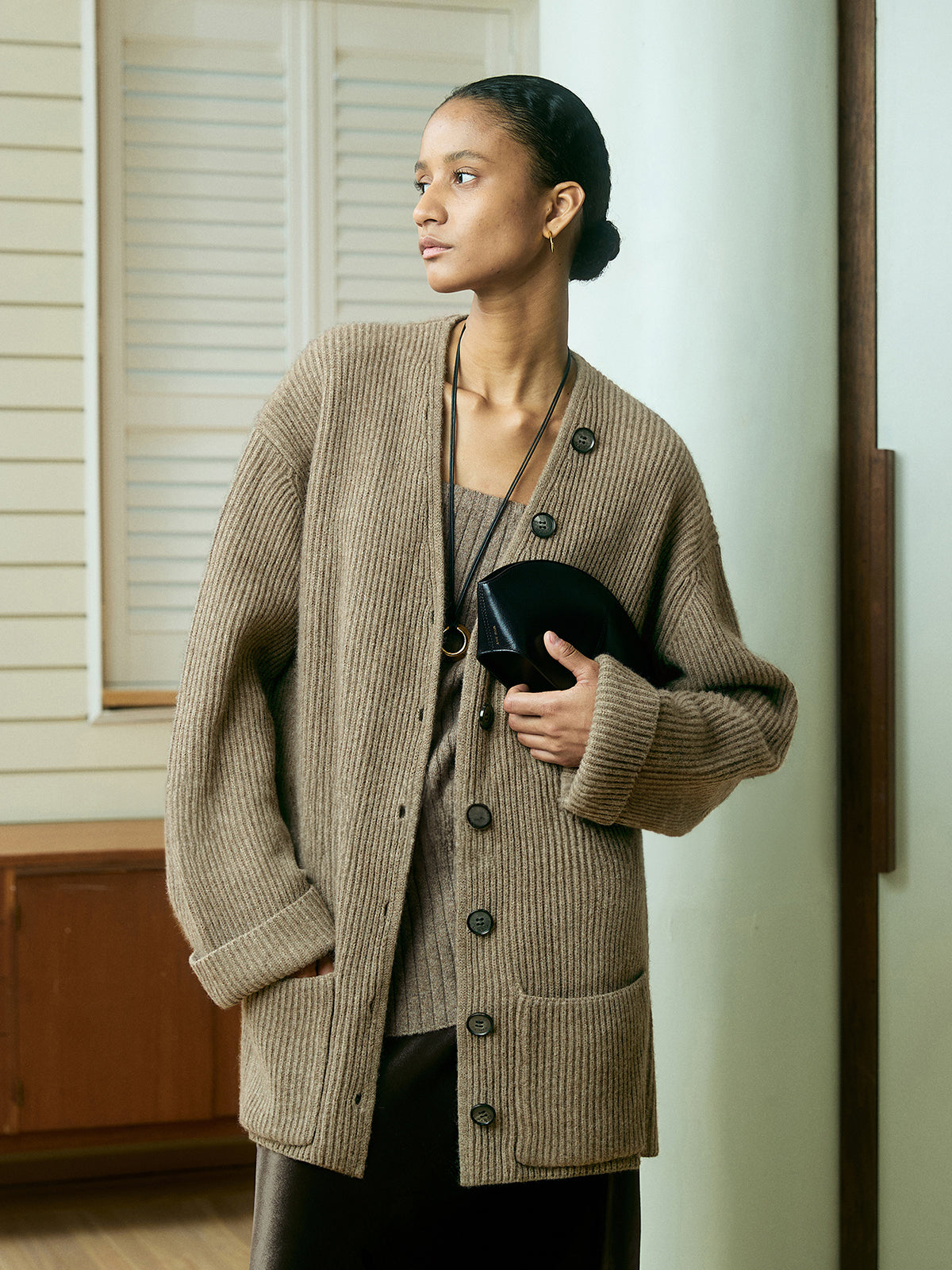 Norah - Klassische Damen Strickjacke im eleganten Stil