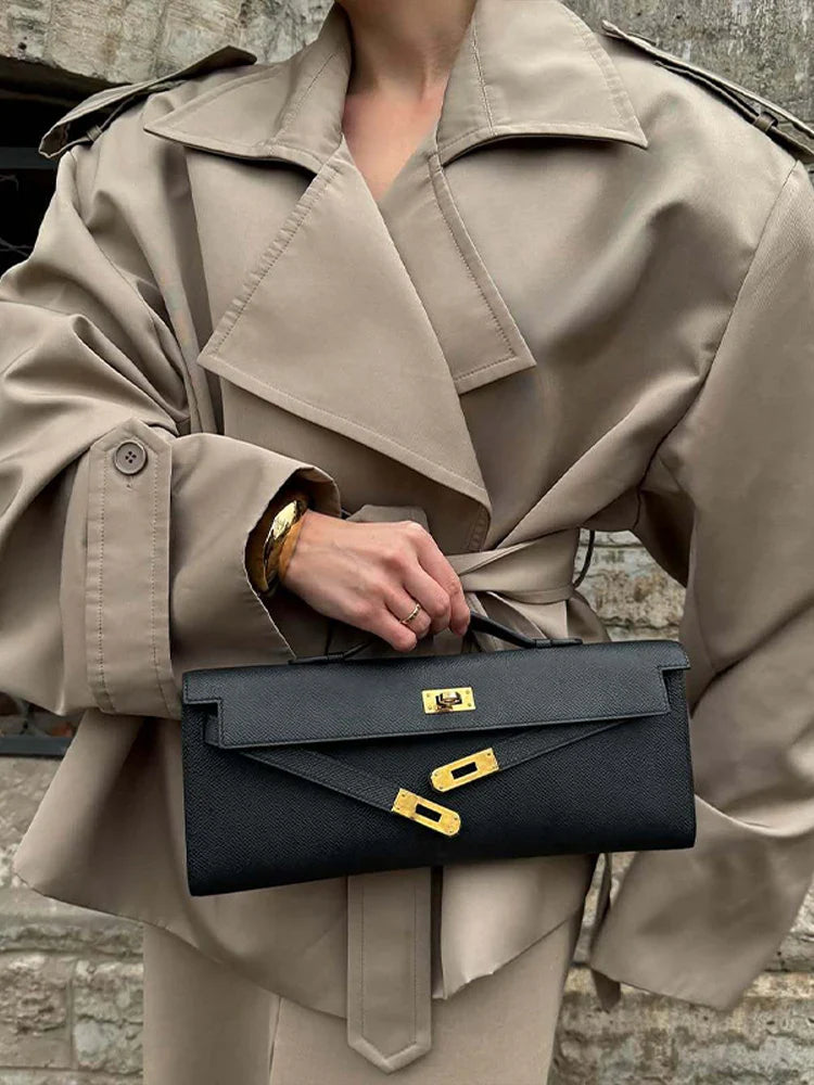 Saskia – Eleganter Trenchcoat Mit Schnürung Und Schulterpolstern