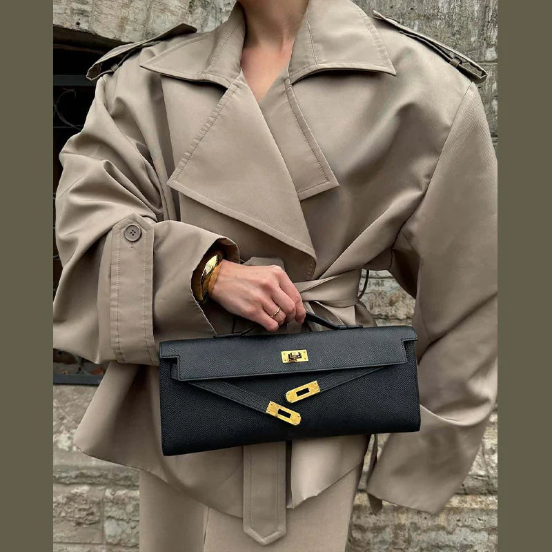 Saskia – Eleganter Trenchcoat Mit Schnürung Und Schulterpolstern