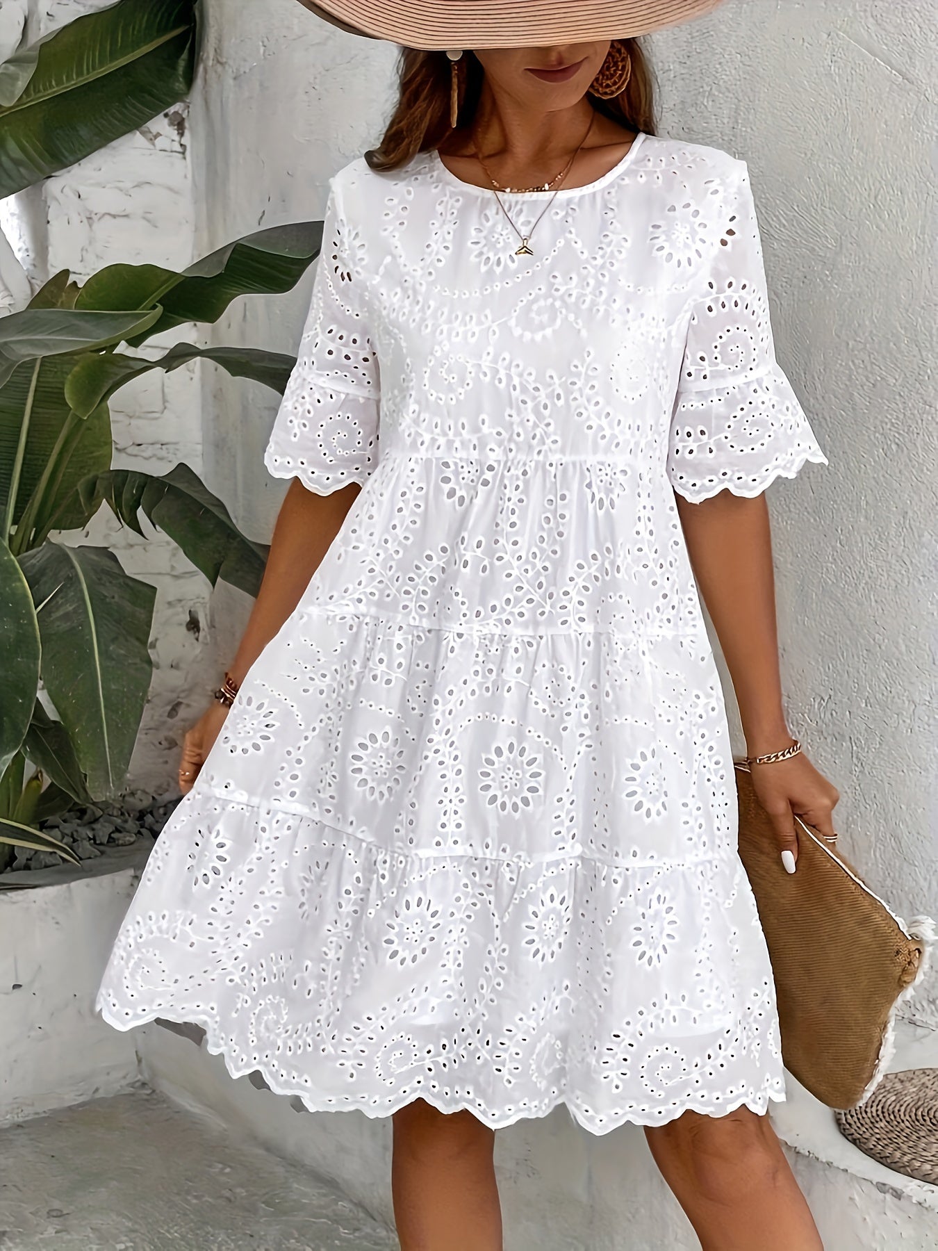 Fiorella – Kanten Zomerjurk met Elegante Touch weiß