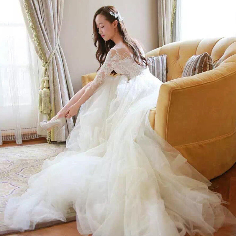 Flora – Brautkleid mit Spitzenärmeln WeiB