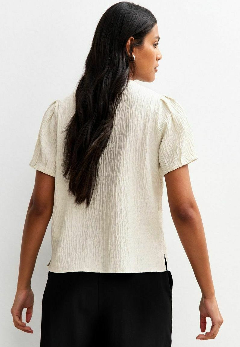 Jolina – Kurzarmbluse Damen Struktur Knopfleiste Stone Look