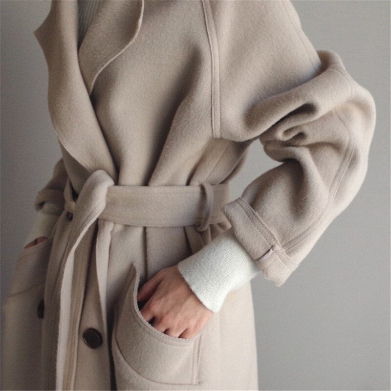 Nelly – Wintermantel Damen Lang Modern Chic Beige
