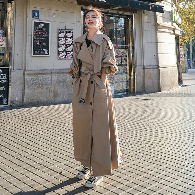 Olga – Eleganter Trenchcoat mit lockerer Passform Khaki