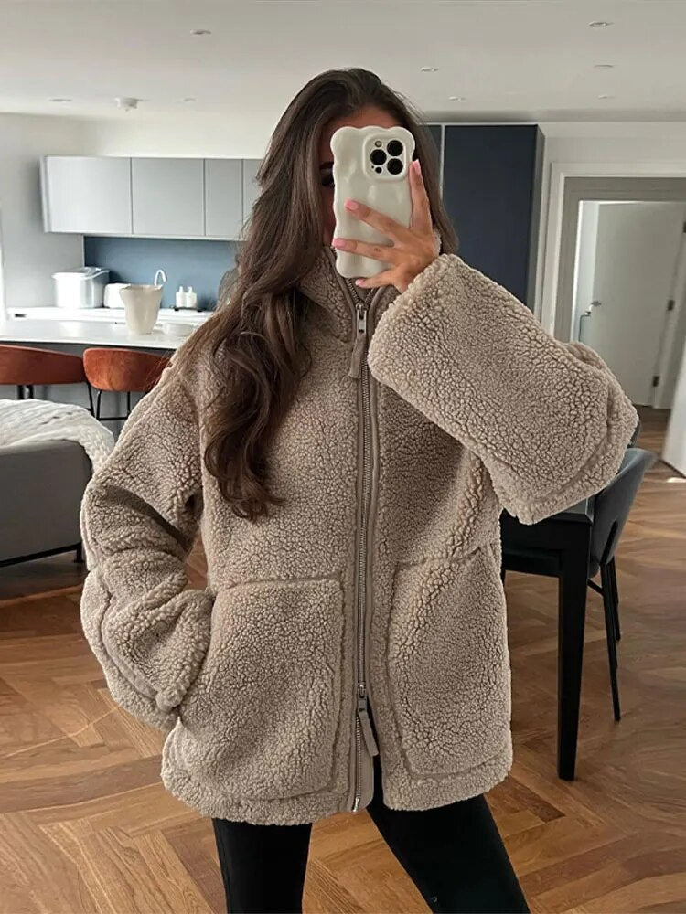 Philomene - Urbane Damen Jacke mit hohem Kragen Beige