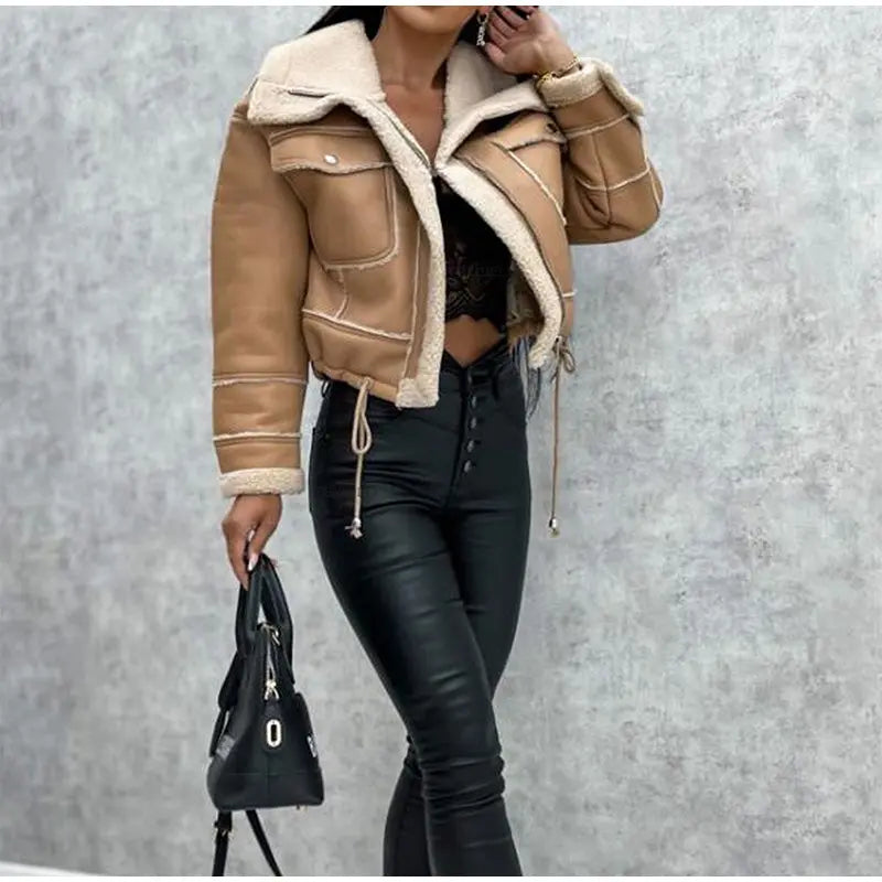 Quisella - Stilvolle Damen Kunstlederjacke Hellbraun