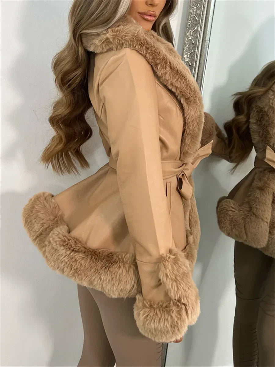 Daniela - Füllige Damen Lederjacke mit Fellgürtel