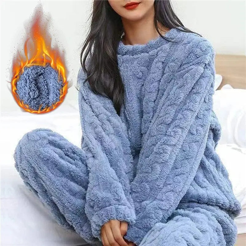 Aisha – Damen Fleece Pyjama Set Gemütlich & Warm