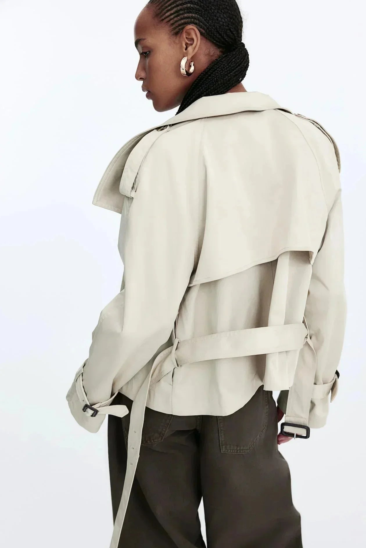 Izabella - Eleganter Damen Trenchcoat mit Kragen und Taillengürtel