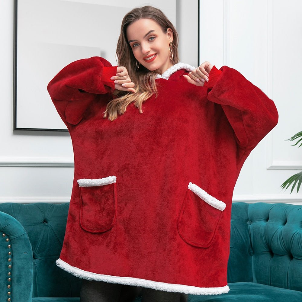 Benedikta – Fenna Kuscheliger Hoodie und Decke in Einem