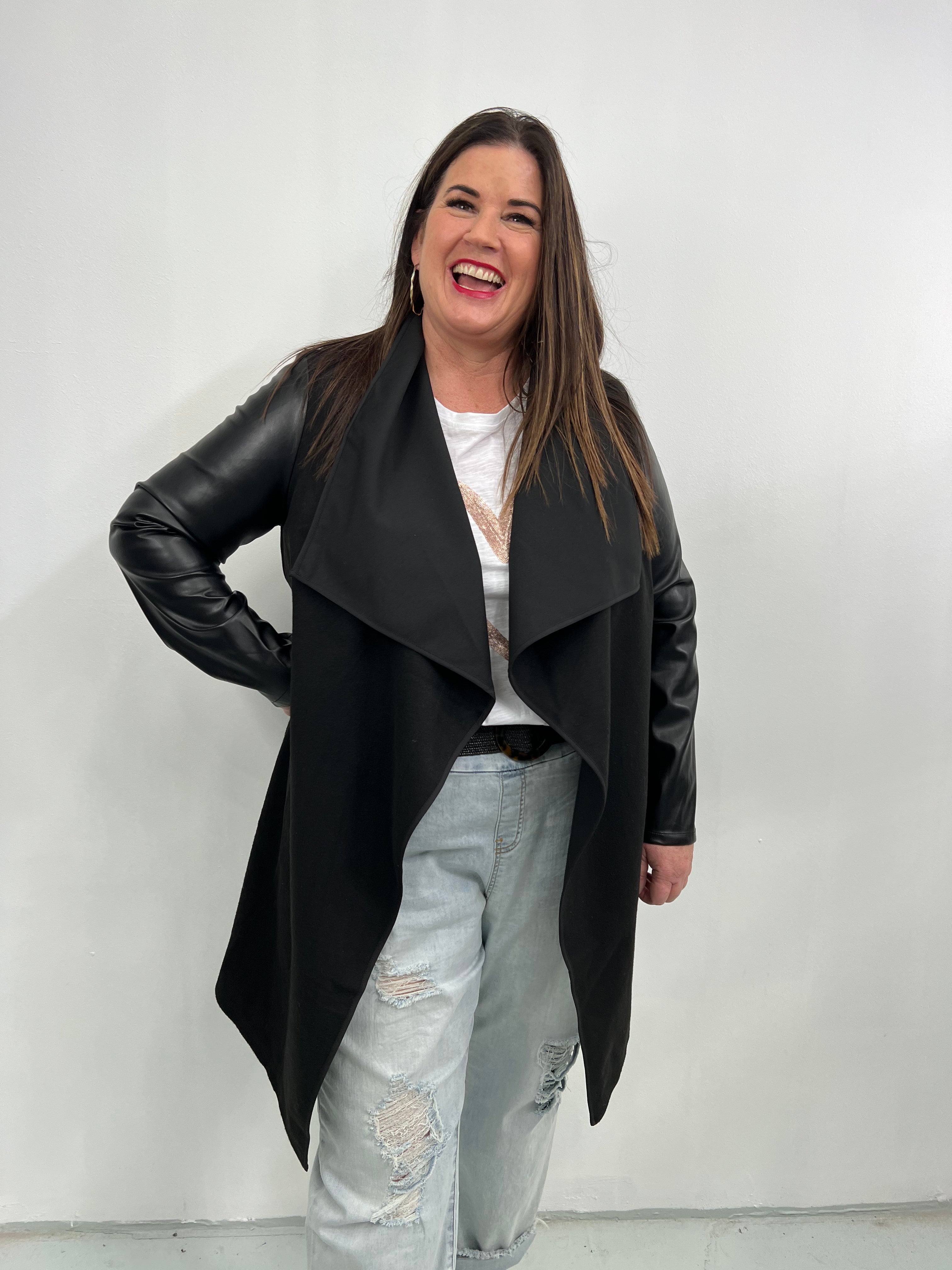 Erna - Damen Modejacke Stylisch Modern und Bequem