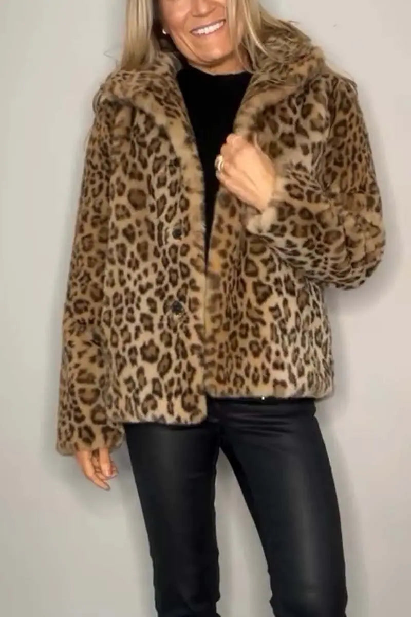 Vimala – Warme Jacke Mit Leoparden-Design