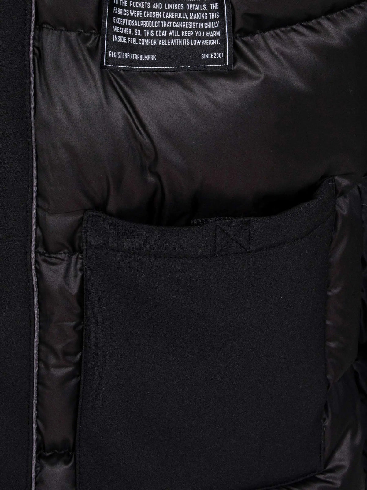 Beatrix – Die schwarze Winterjacke von Cassel