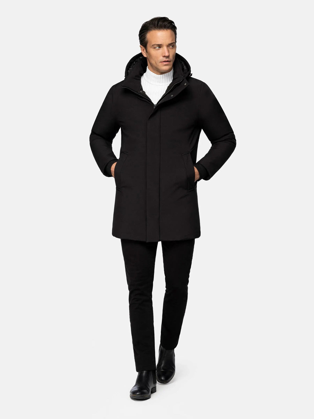 Beatrix – Die schwarze Winterjacke von Cassel
