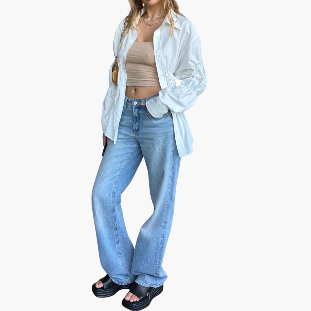 Gine – Dunkle Damenbluse mit eleganter Raffung