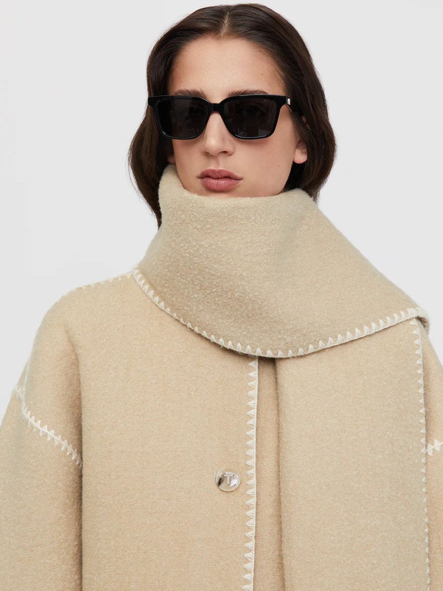 Beatrice – Warme Damen Jacke mit Schal Kragen