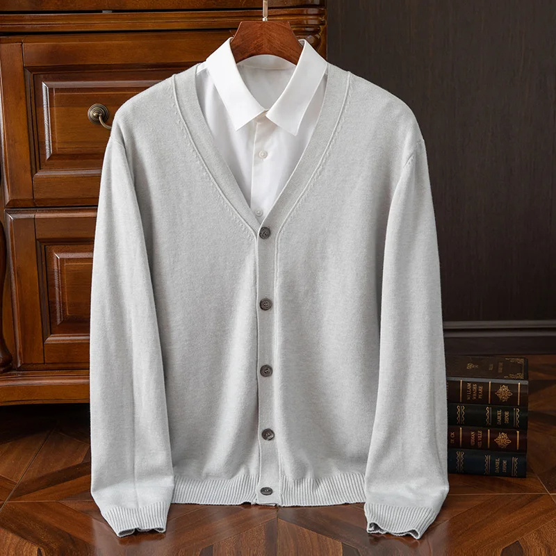 Oskar – Klassische Strickjacke mit Knöpfen