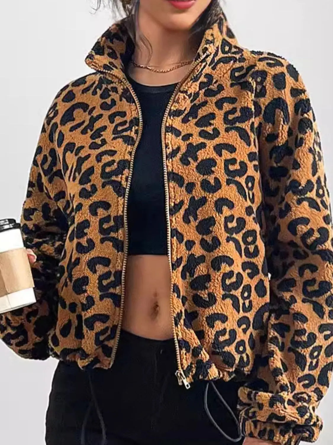 Amalia – Damen Jacke mit Leopardenmuster & Reißverschluss Leopard