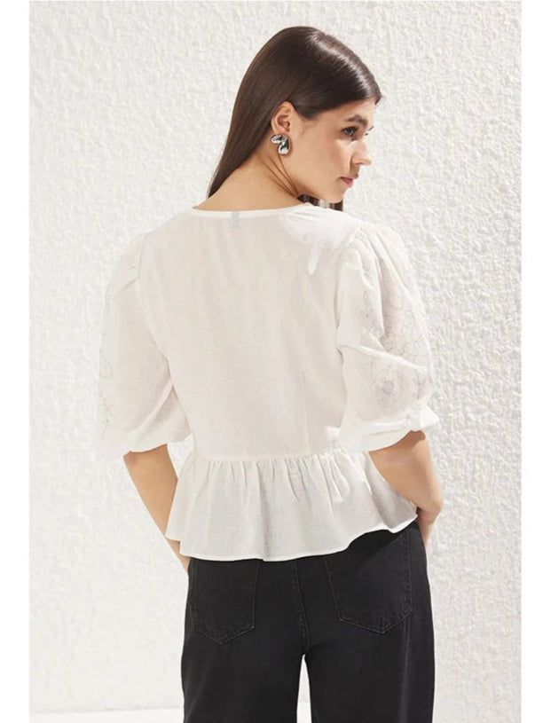 Bärbel - Damen Schnürbluse Puffärmel Weiß 2