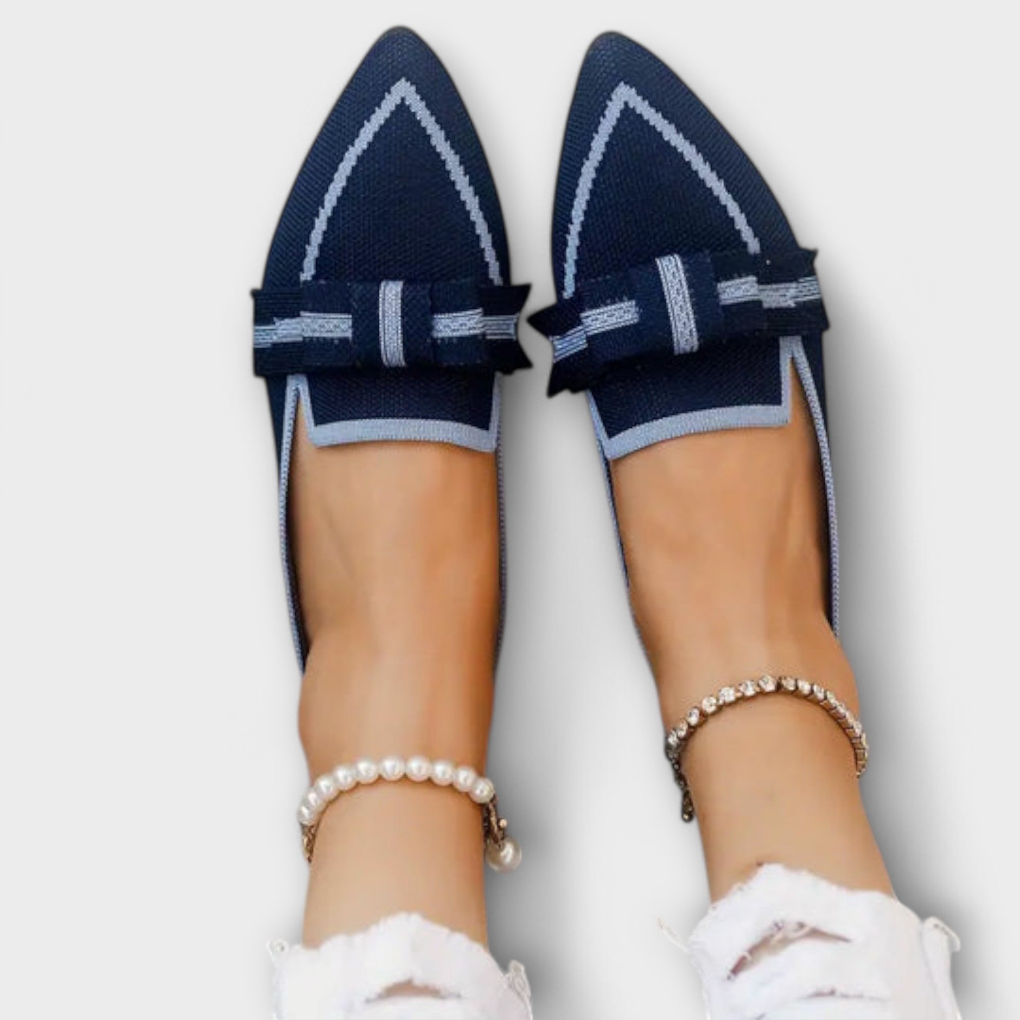 Beldina - Flache Damenschuhe mit geknotetem Design Königsblau