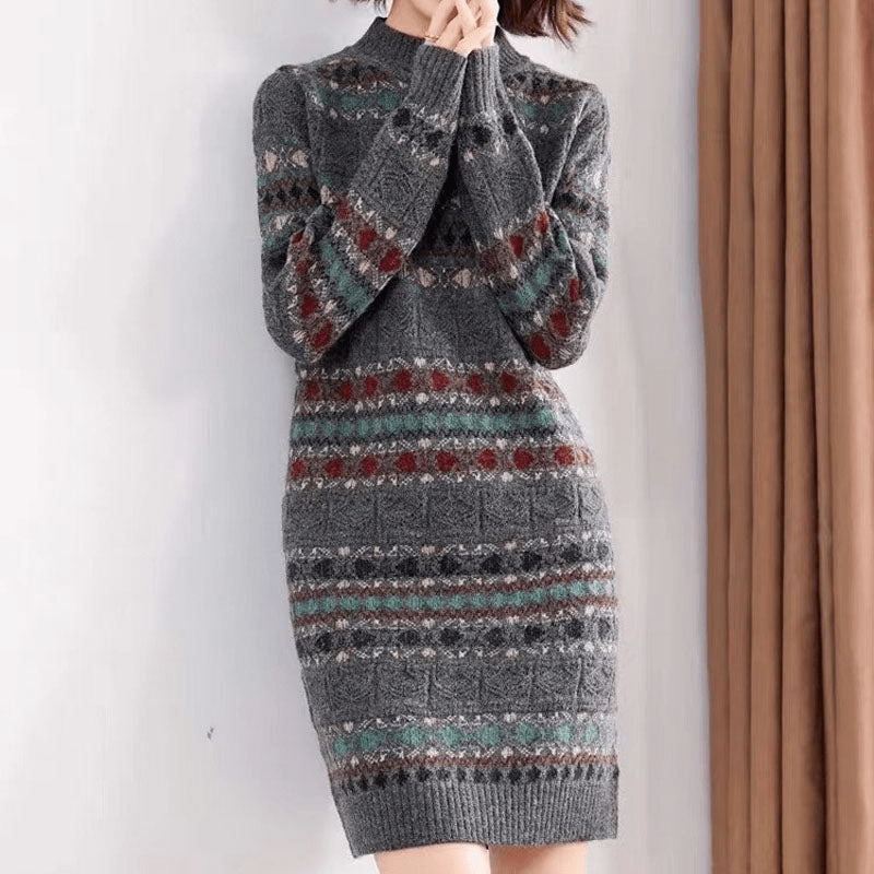 Oda - Trendiges Damen Strickkleid mit ethnischem Muster