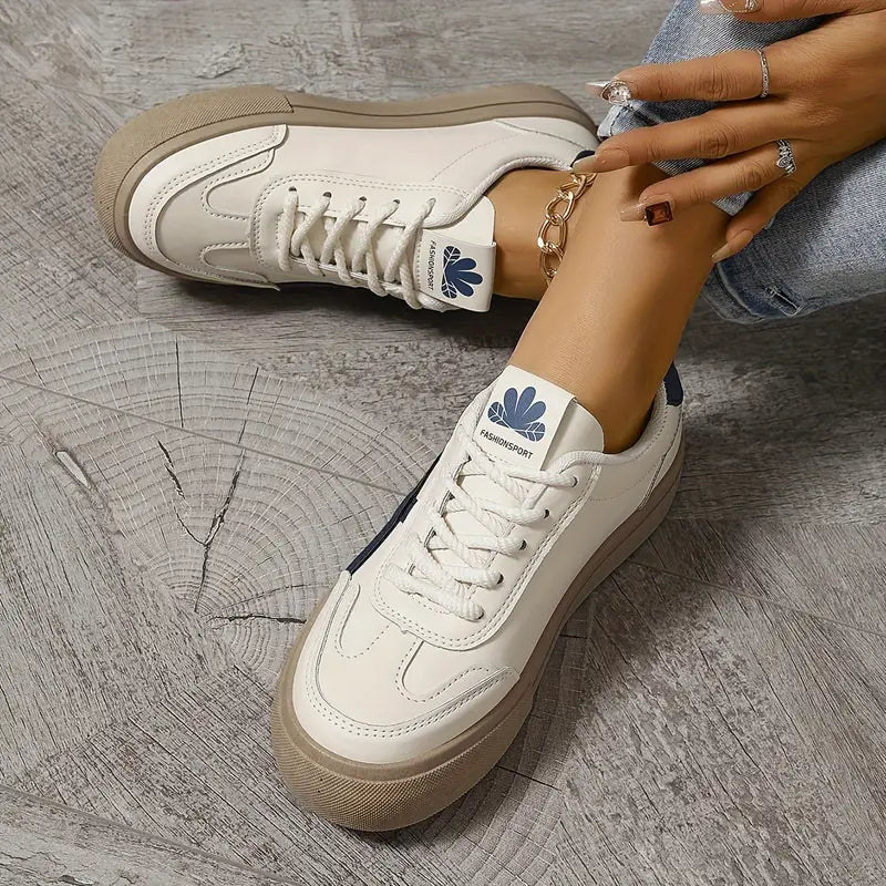 Edwina – Damen Sneaker mit Schnürung & Plateausohle Braun