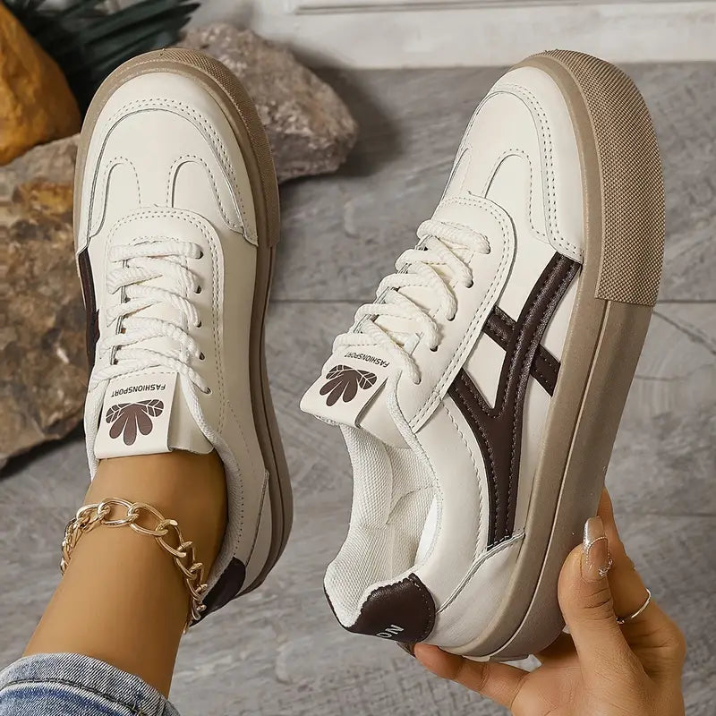 Edwina – Damen Sneaker mit Schnürung & Plateausohle Braun 2