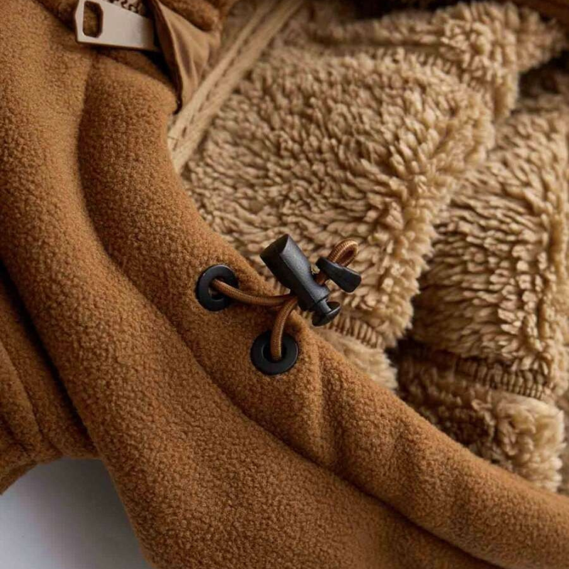 Holger – Warme Jacke mit Kapuze für kalte Tage