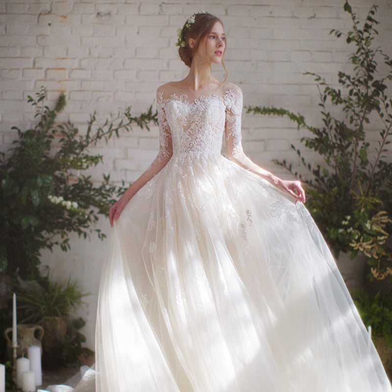 Flora – Brautkleid mit Spitzenärmeln WeiB