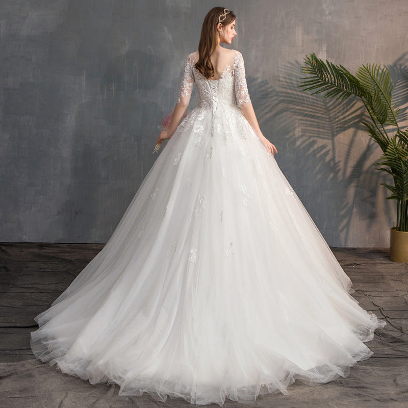 Flora – Brautkleid mit Spitzenärmeln WeiB