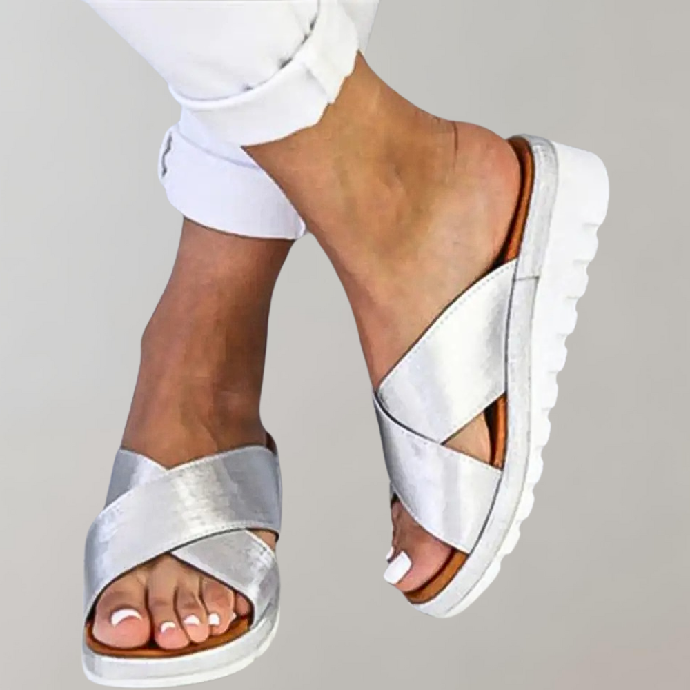 Johanna - Bequeme Sommersandalen für Frauen Silber