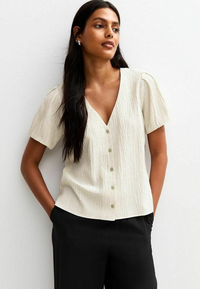 Jolina – Kurzarmbluse Damen Struktur Knopfleiste Stone Look