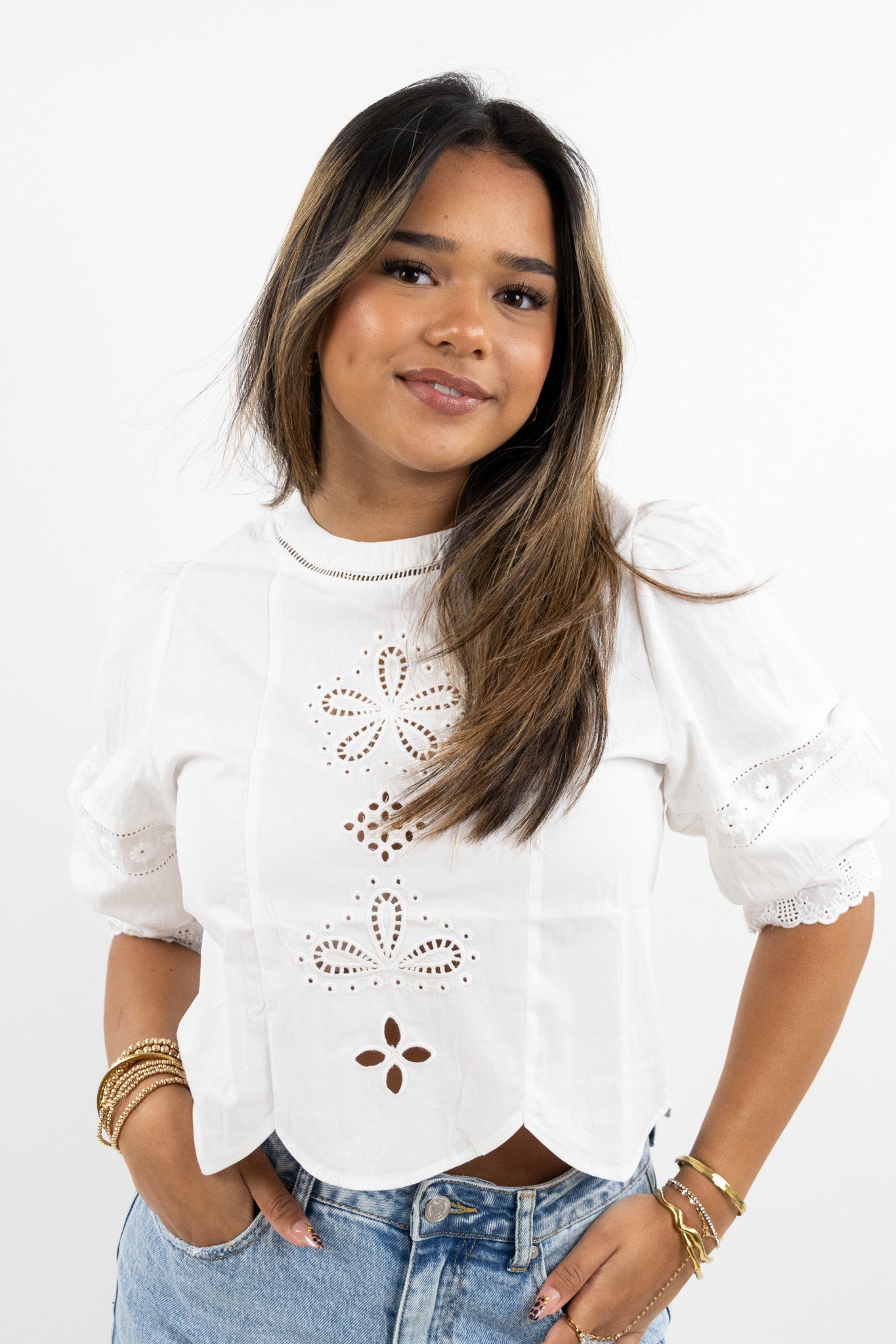 Kinga - Leichte Damenbluse mit Sommerflair WeiB