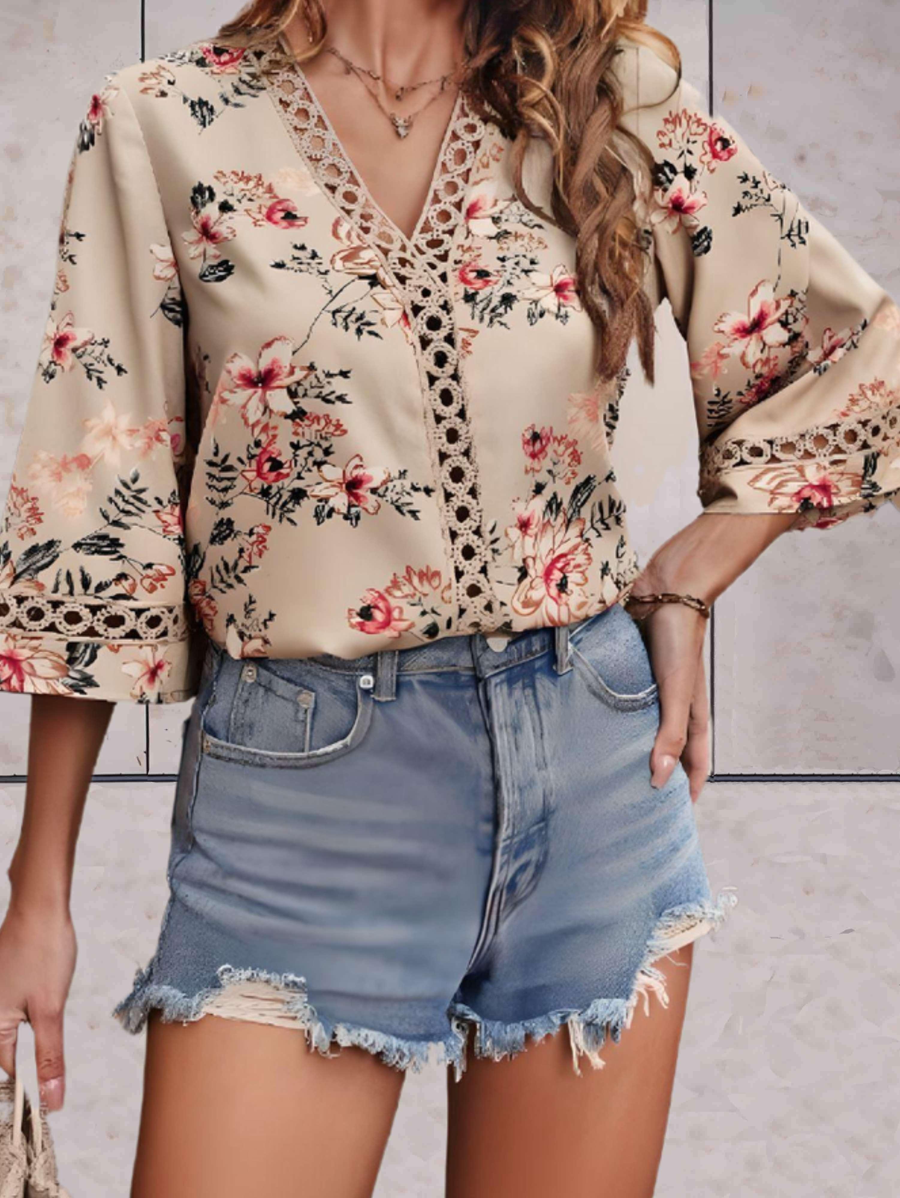 Melina – Bluse Damen V-Ausschnitt Blumen Halblang Ärmel 9