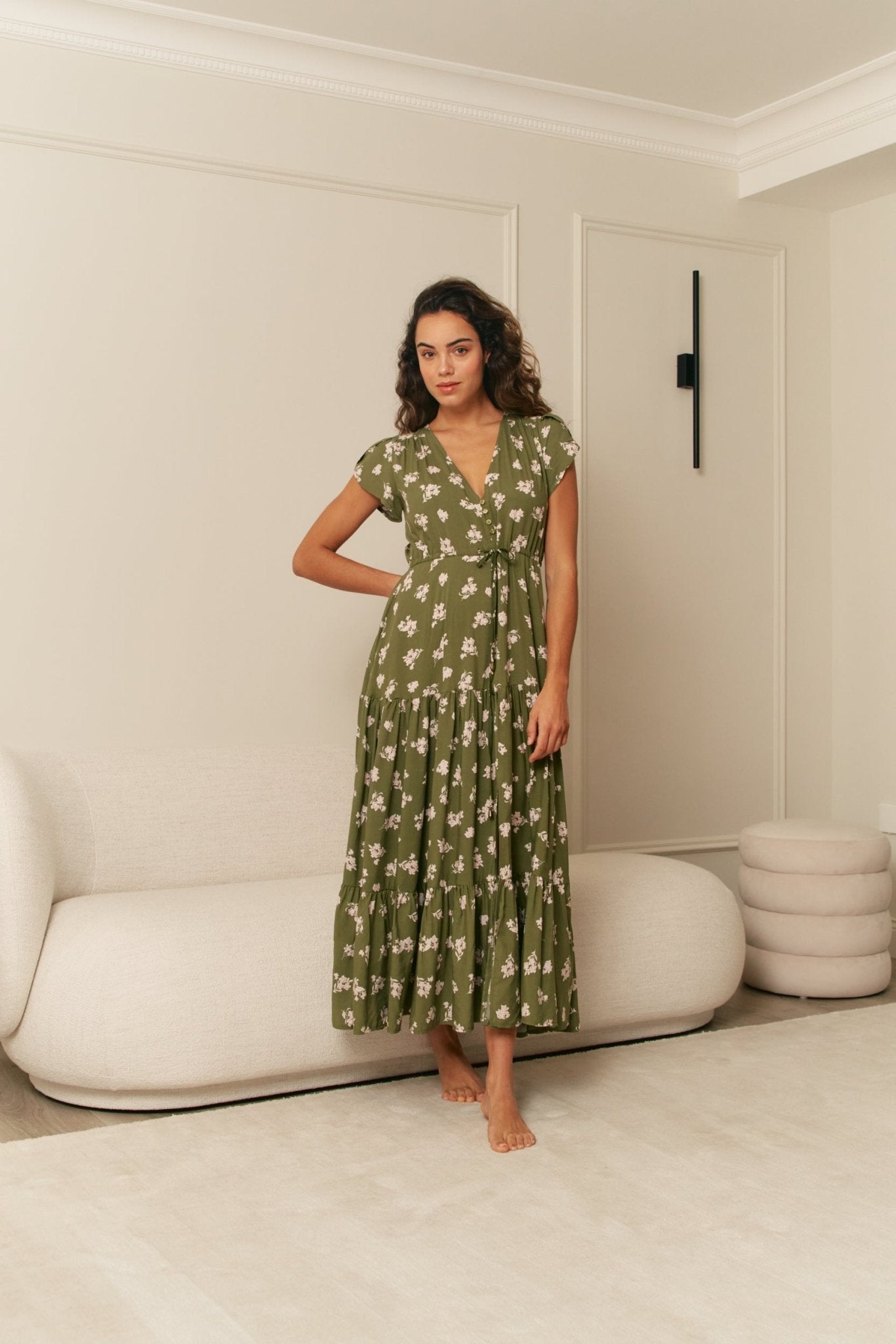 Petronella- Maxikleid in Khaki mit Taillenband Grün 1