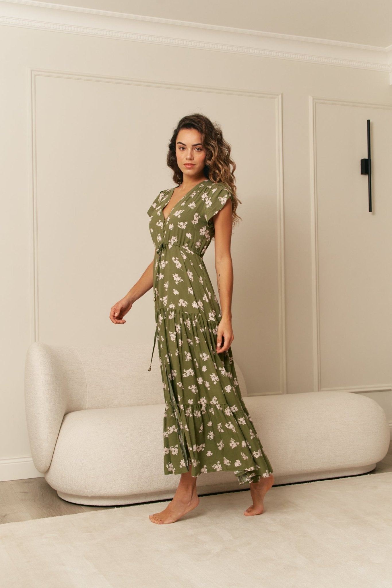 Petronella- Maxikleid in Khaki mit Taillenband Grün 2