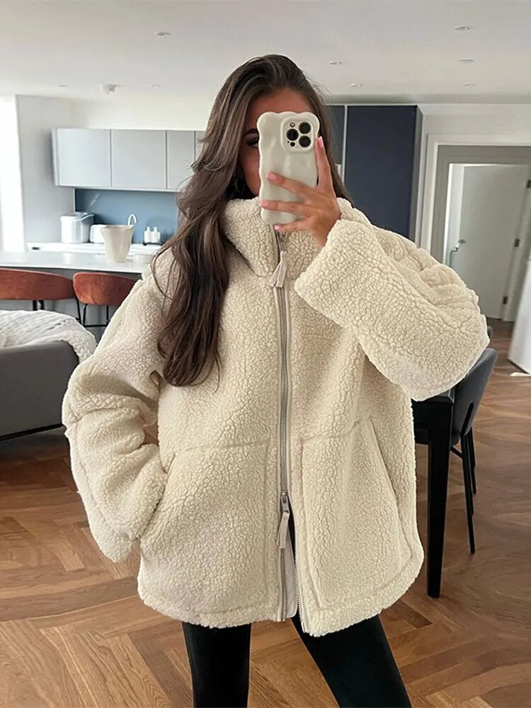 Philomene - Urbane Damen Jacke mit hohem Kragen Weiß