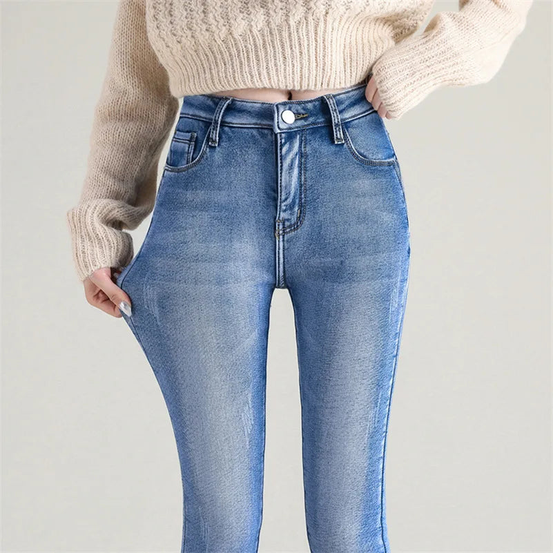 Rivana - Dehnbare Thermo-Jeans Blau