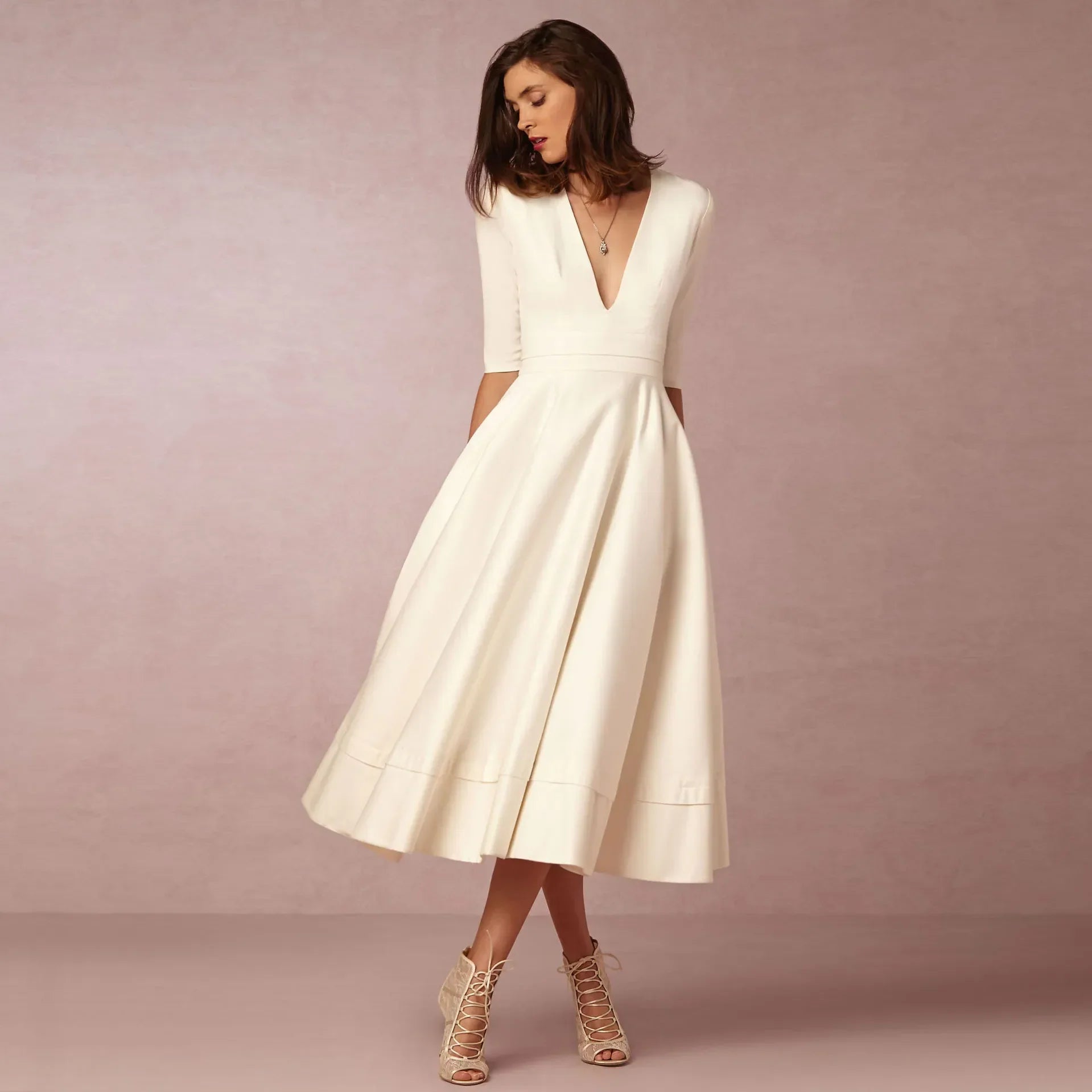 Phoebe – Midikleid Damen Tiefer V-Ausschnitt Chic Stilvoll