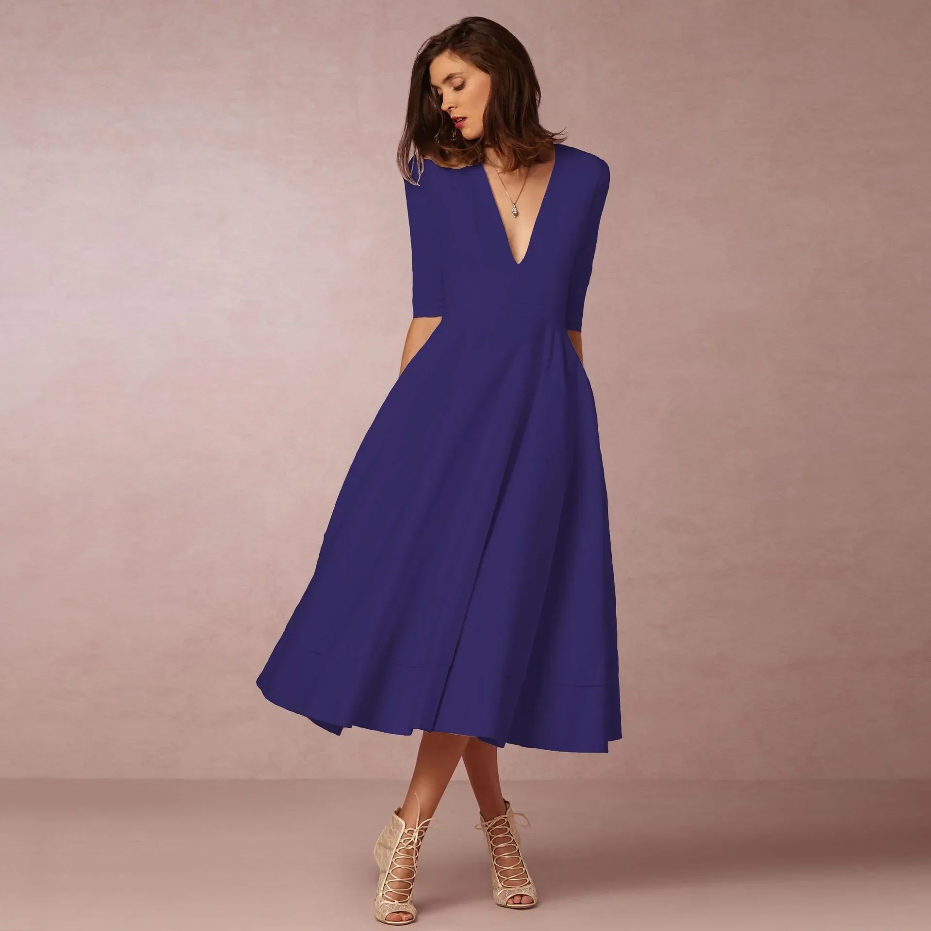 Phoebe – Midikleid Damen Tiefer V-Ausschnitt Chic Stilvoll