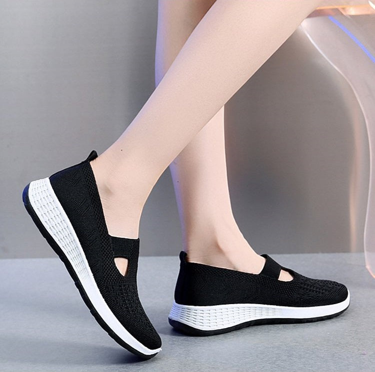 Urschel - Slip-On-Mesh-Schuhe mit Cutout-Vorderblatt für Damen Schwarz