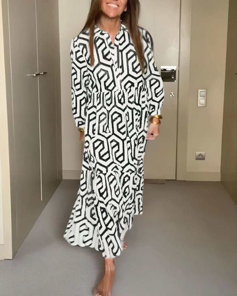Vaida - Kleid mit neun Punkten und geometrischem Print Schwarz