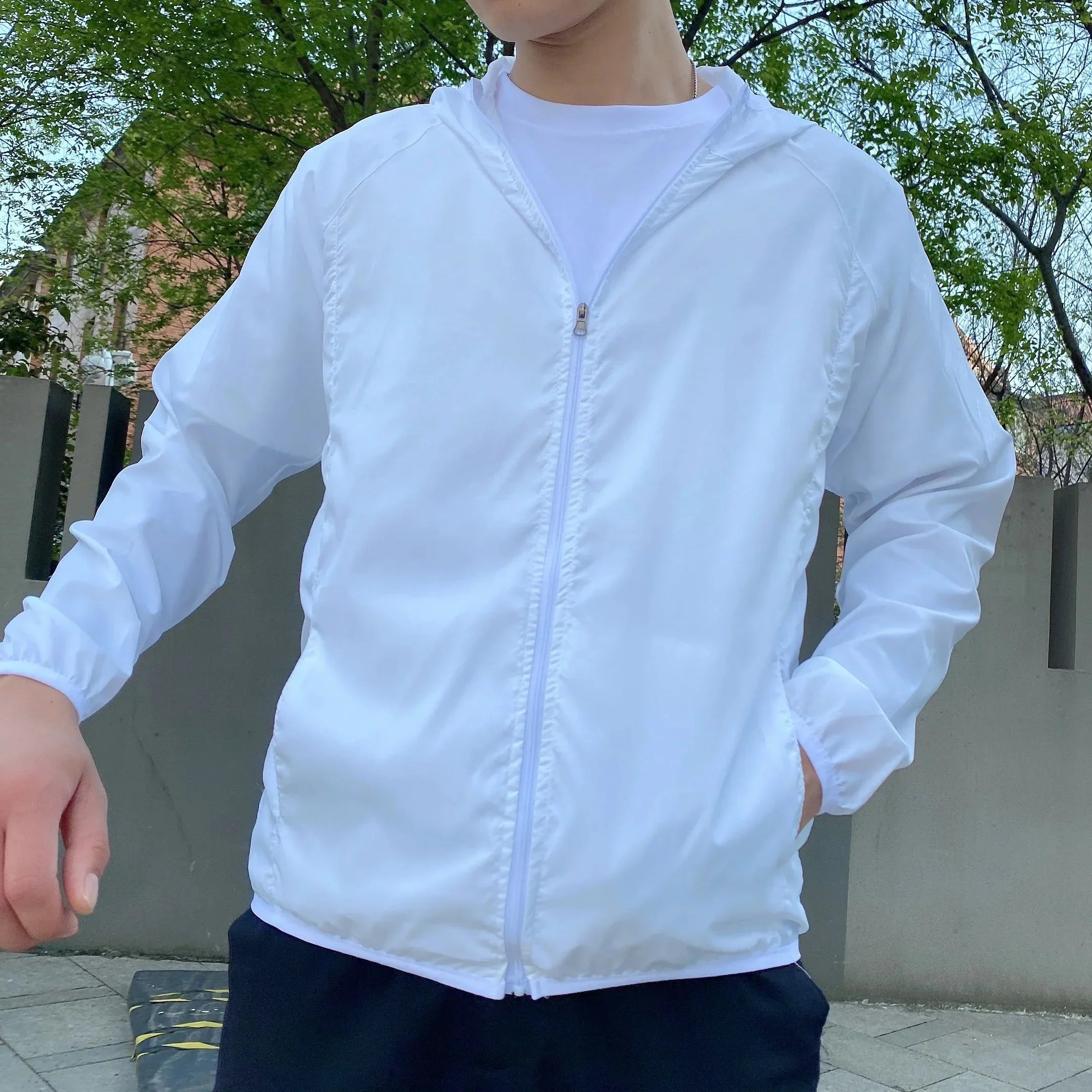 Dustin - Leichte Herren Windjacke mit Kapuze